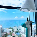 The Edge Sea View Holiday Inn New